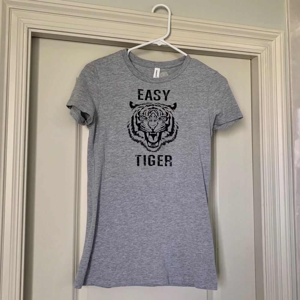 Tee